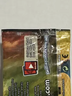 Pokemon TCG Dragon Majesty Booster Pack Charizard Art New Sealed 2018 - Image 3