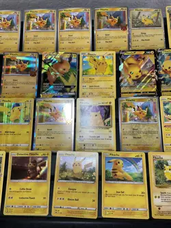(30) Pikachu CARDS LOT VTG HOLO Raichu Stamped Red Cheeks Gx V Jungle - Image 3