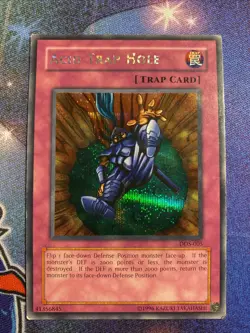 (Aa) Yu-Gi-Oh! TCG Acid Trap Hole DDS-005 Secret Rare Holo Promo MP (1) - Image 1