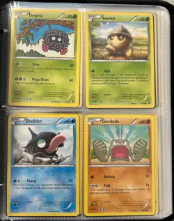 440 Pokemon cards 2016-2023 in binder - Image 2