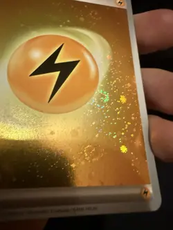 Pokemon TCG 151 Holo Lightning Energy With 5 Swirl - Image 4