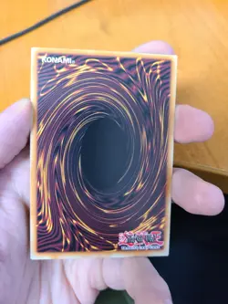 Yugioh Dark Magician LOB-005 Ultra Rare - Image 2
