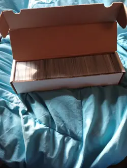 800 Count Box Filled With Magic Cards Some Older - Image 2