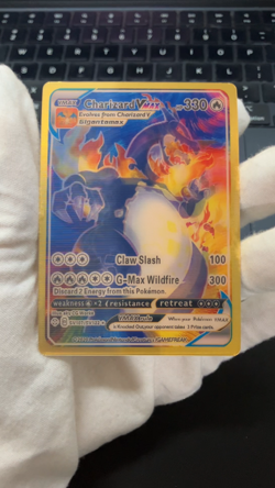 Charizard Vmax 3D HP 330 Basic ACG Costumed Lenticular Pokemon Card - Image 2