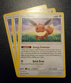 Eevee - 3 cards - Sun & Moon Base Set - Pokemon Cards mini-set - Image 1