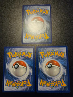 Eevee - 3 cards - Sun & Moon Base Set - Pokemon Cards mini-set - Image 2