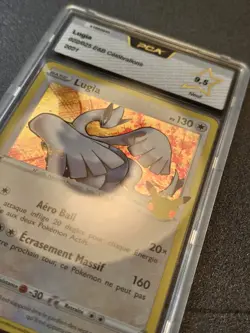 Carte Pokemon LUGIA 022/025 Rare Holo Celebrations 25 ans E&B PCA9.5 FR NEUF - Image 3
