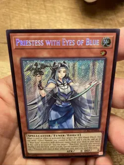 Priestess with Eyes of Blue LCKC-EN016 Secret Rare Unlimited NM! +Bonus FREESHIP - Image 2