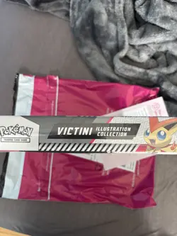 Pokemon TCG Scarlet & Violet Victini Illustration Collection Factory SEALED ✅ - Image 2