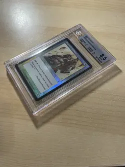 BGS 8.5 Southern Paladin 7th Edition Foil - Image 3