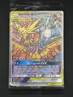 2019 POKEMON HIDDEN FATES MOLTRES & ZAPDOS & ARTICUNO TAG TEAM GX SM210 SEALED - Image 1