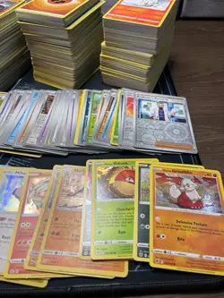 HUGE pokemon TCG lot, tons of holos. 151, Astral Radiance, and more! - Image 5