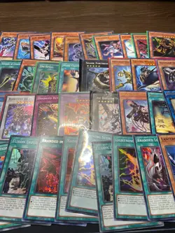 Yugioh lot, Secret Rares Ultra Rares Lots of foils. Check pictures! Various sets - Image 5