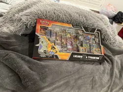 Pokemon TCG - 2022 Lucario & Tyranitar V Heavy Hitters - 14 Packs - Sealed / NIB - Image 3