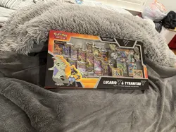 Pokemon TCG - 2022 Lucario & Tyranitar V Heavy Hitters - 14 Packs - Sealed / NIB - Image 4
