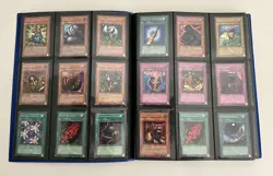 Yugioh Vintage 16 Foil/360 Card Binder Lot Dark Magician Blue-Eyes Red-Eyes 2002 - Image 4