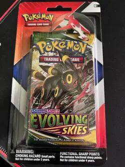 Pokemon TCG Evolving Skies Chilling Reign 2 Booster Blister Pack W/ Pin Bundle. - Image 5