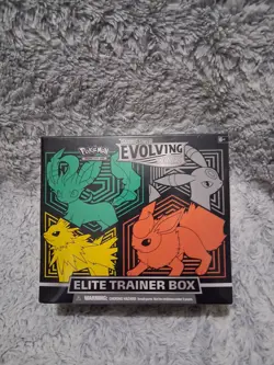 Pokemon TCG Sword and Shield Evolving Skies Elite Trainer Box ETB Sealed - Image 1