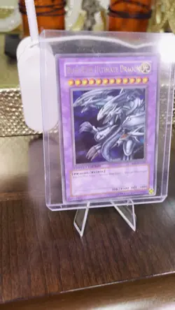Limited Edition Yu-Gi-Oh! Blue-Eyes Ultimate Dragon (JMP-EN005) Ultra rare - Image 2
