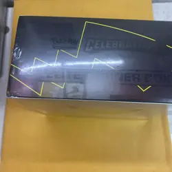 Pokemon TCG: 25th Anniversary Celebrations Elite Trainer Box (2021) 820650809439 - Image 2