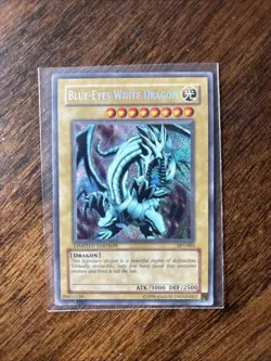 Yu-Gi-Oh! TCG Blue-Eyes White Dragon BPT-003 Limited Edition - Image 1