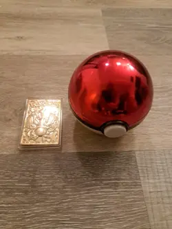 Pokemon 23k Gold Plated Charizard Trading Card & Pokeball -Limited Edition - Image 1