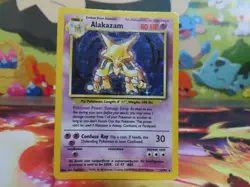 Alakazam 1/102 Base Set Holo Rare Pokemon Card 1999 WOTC MP Original Vintage - Image 1