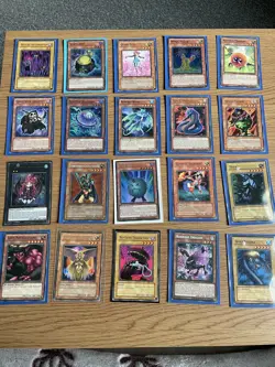 Yu-Gi-Oh 100 CARD Album Folder Near Mint to LP Condition Joblot Bundle - Image 5
