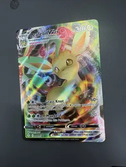 Leafeon VMAX-008/203 SWSH07: Evolving Skies Pokemon Card Grass Type - Image 1