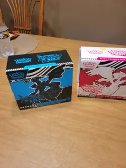 Pokemon TCG: Scarlet & Violet - Black Bolt And White Flare Elite Trainer Box - Image 5