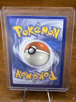 Pokemon TCG Glaceon VMAX Evolving Skies Holo Ultra Rare Card 041/203 - Image 4
