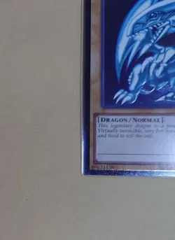 Blue Eyes White Dragon OP28-EN001 Ultimate Rare Yu-Gi-Oh English Card - Image 3
