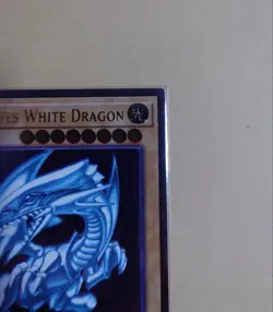 Blue Eyes White Dragon OP28-EN001 Ultimate Rare Yu-Gi-Oh English Card - Image 5