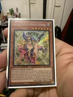 Yugioh Secret Rare Dark Magician Girl The Magician’s Apprentice ALIN-EN004 - Image 3