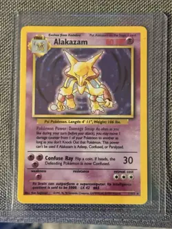 Pokemon TCG Alakazam Holo Rare Card 1/102 Base Set - Image 1