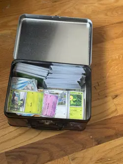 1000+ Pokemon Cards | Bulk Lot - Commons and Uncommons and energies - Image 1