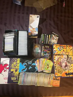 Massive 1000+ Card Lot! Over 150 Holos, Dice Empty Tins And More! 🔥 - Image 1