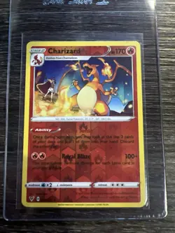 Charizard 025/185 NON HOLO Vivid Voltage Pokemon Card TCG NEAR MINT NM - Image 1