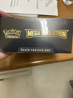 Pokemon TCG Mega Evolutions Elite Trainer Box Gardevoir Art - Image 4