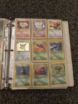 Pokemon TCG Base Set Jungle Fossil and Some 1st Edition Cards Pokemon Card Lot - Image 5
