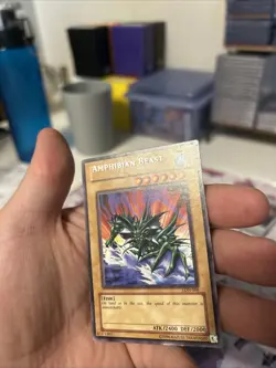 Amphibian Beast LON-008 Unlimited Rare MP LP Yu-Gi-Oh! MISPRINT NAME FOIL SHIFT - Image 3
