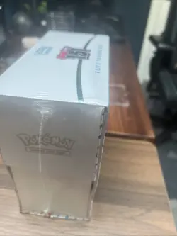 Pokemon TCG Scarlet & Violet 151 Elite Trainer Box (case included) - Image 5