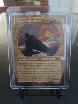 Aragorn, the Uniter (Showcase)Universes Beyond:the Lord of the Rings-Regular MTG - Image 1