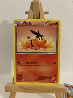 Pokemon Card Tepig Black & White Common 16/114 Tiny scratch in the top corner - Image 1