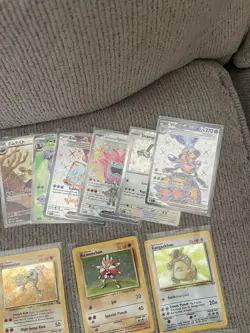 Pokemon Lot Of 39 Cards Mostly Holo Base Set, Jungle, Fossil. Some Full Arts - Image 5