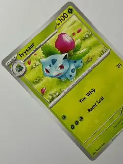 Ivysaur STAMPED (LP) Regular Scarlet & Violet: My First Battle 2023 Pokemon - Image 3