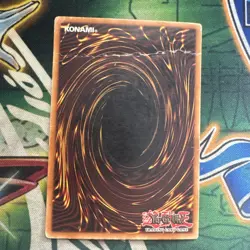 Yugioh! Blue-Eyes White Dragon SKE-001 Super Rare Unlimited HP - Image 4