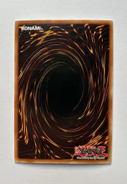 Dark Magician LC01-EN005 Card 25th Anniversary Edition Yu-Gi-Oh Mint Condition - Image 2