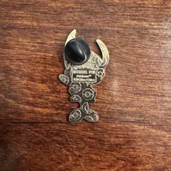Celebi Official Enamel Pokemon Collectors Pin - Image 2