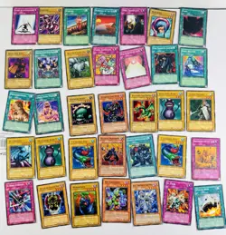 Vintage 1996 Yu-Gi-Oh 200+ card lot Commons ETC - Image 3